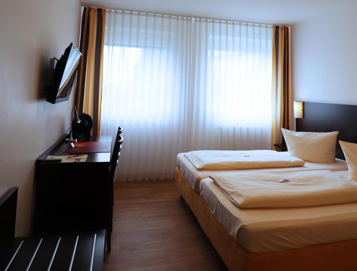 Iq-Hotel Langenau Exterior photo