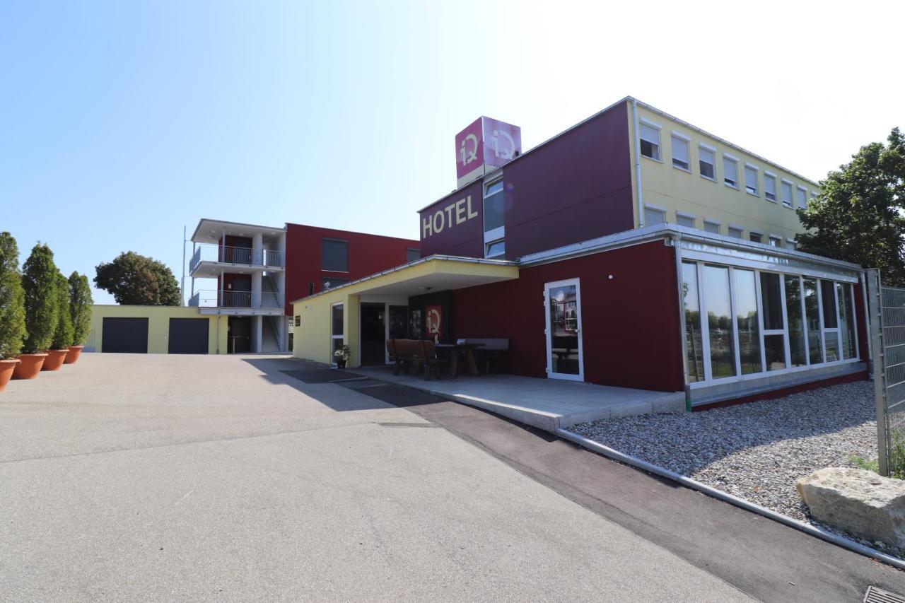 Iq-Hotel Langenau Exterior photo